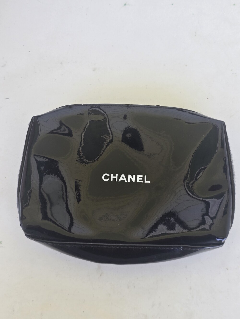 CHANEL Black Patent Cosmetic Makeup Pouch Zip Case Toiletry Bag Travel Beauty